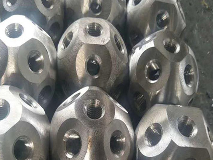 西宁螺栓球网架杆件制作