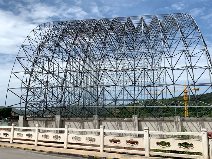 西宁山寨矿储煤棚网架